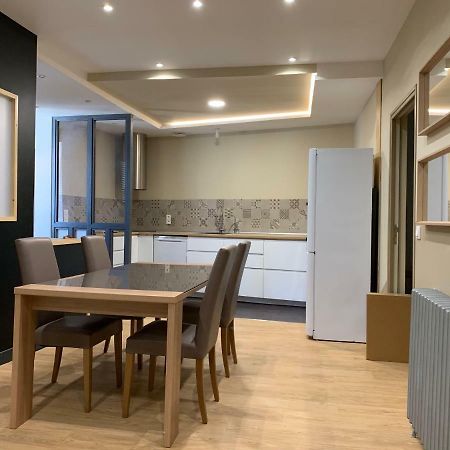 Appartement Avec 3 Chambres Au Centre De Pau Esterno foto