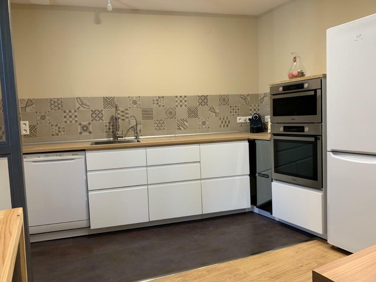 Appartement Avec 3 Chambres Au Centre De Pau Esterno foto